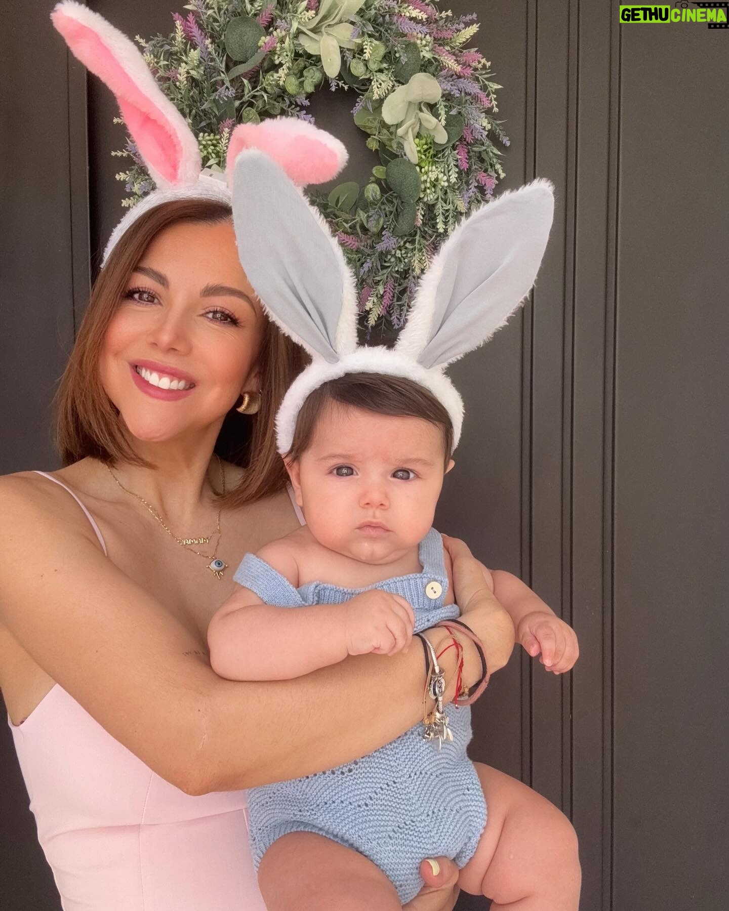 Ilean Almaguer - 72.1K Likes - Felices pascuas!!! 🐣 🐰💙

#love #fy #mom