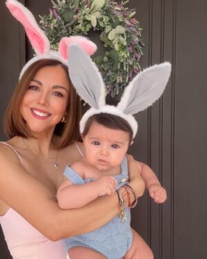 Ilean Almaguer Instagram - Felices pascuas!!! 🐣 🐰💙

#love #fy #mom