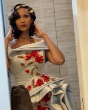 Iman Instagram - Meet the designer behind my glorious gown. Nardos Imam @nardosdesign is a renowned fashion designer who has developed a strong reputation for creating high-end, luxurious, and elegant gowns. She was born and raised in Eritrea, where she was surrounded by the sound of her mother’s sewing, inspiring her to pursue a career in the fashion industry when she moved to the United States.
In 2012, Nardos decided to launch her own fashion house – NARDOS Couture. Her designs have been seen on many celebrities, making her one of the most sought-after designers for evening wear, couture and bridal wear, ready-to-wear clothing and accessories. Her understanding of fabrics and silhouettes are what make each piece individually special and timeless.

Thank you for dressing me on a very special evening of celebration of @mistyonpointe grand finale @abtofficial

Jewels @leightonjewels @kwiatdiamonds
Makeup @kilprity
Hair @hair.byjazmink