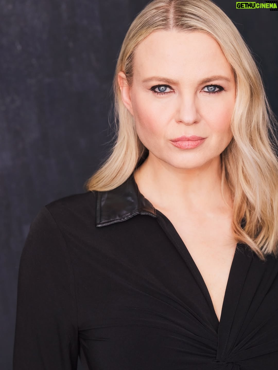 Irina Voronina - 498 Likes - Forgot to brag about new headshots by @joannadegeneres ! So many awesome looks!!! #irinavoronina #headshots #lifeofanactor
