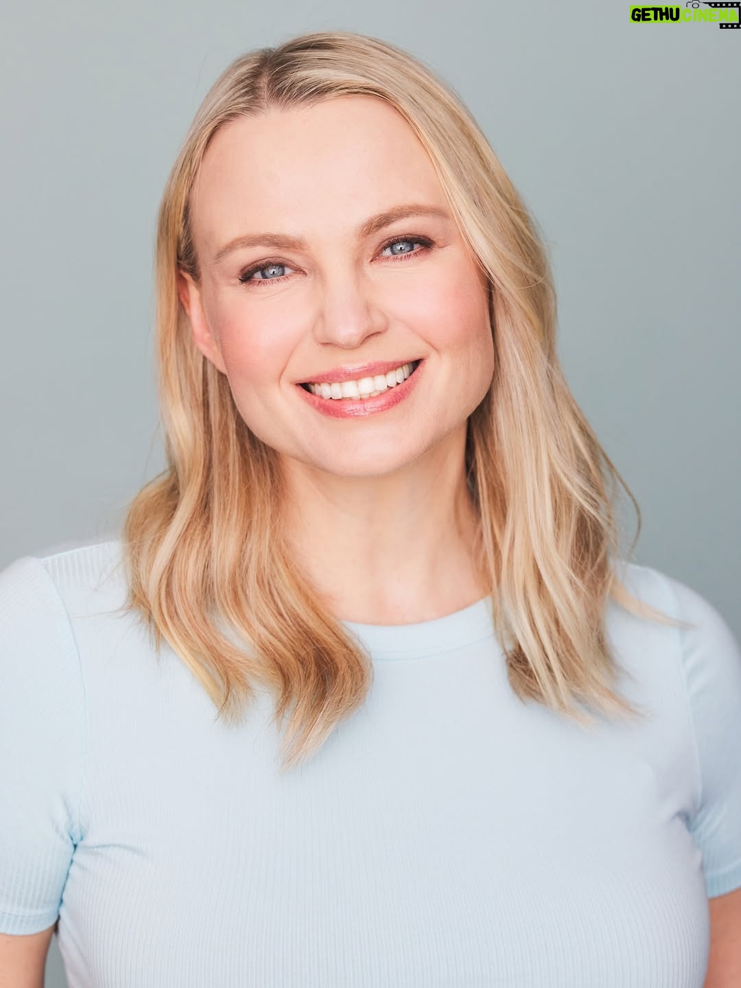Irina Voronina - 498 Likes - Forgot to brag about new headshots by @joannadegeneres ! So many awesome looks!!! #irinavoronina #headshots #lifeofanactor