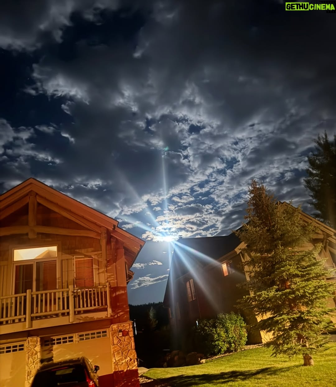 Irina Voronina - 600 Likes - Enjoyed spending time with friends and family this summer!. 🌅🦙🗻🐎☀️ Montana summers - five stars. 🌟 Jury duty - zero stars. 👎 Do not recommend  #montana #bozeman #montanatravel #irinavoronina