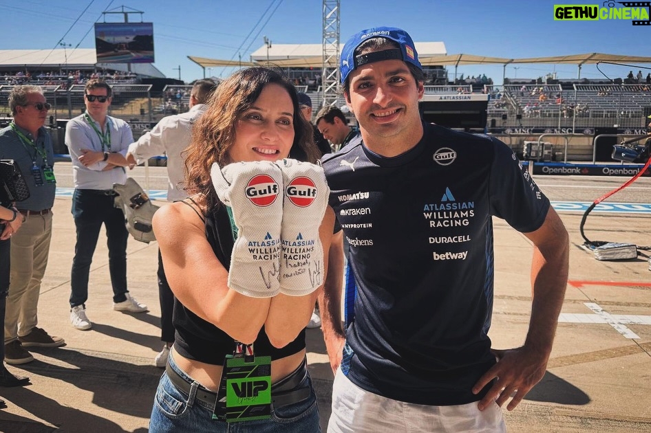 Isabel Díaz Ayuso - 31.2K Likes - Todo lo mejor para nuestro campeón @carlossainz55,  embajador del Gran Premio de Fórmula 1 de España. #F1 #USGP