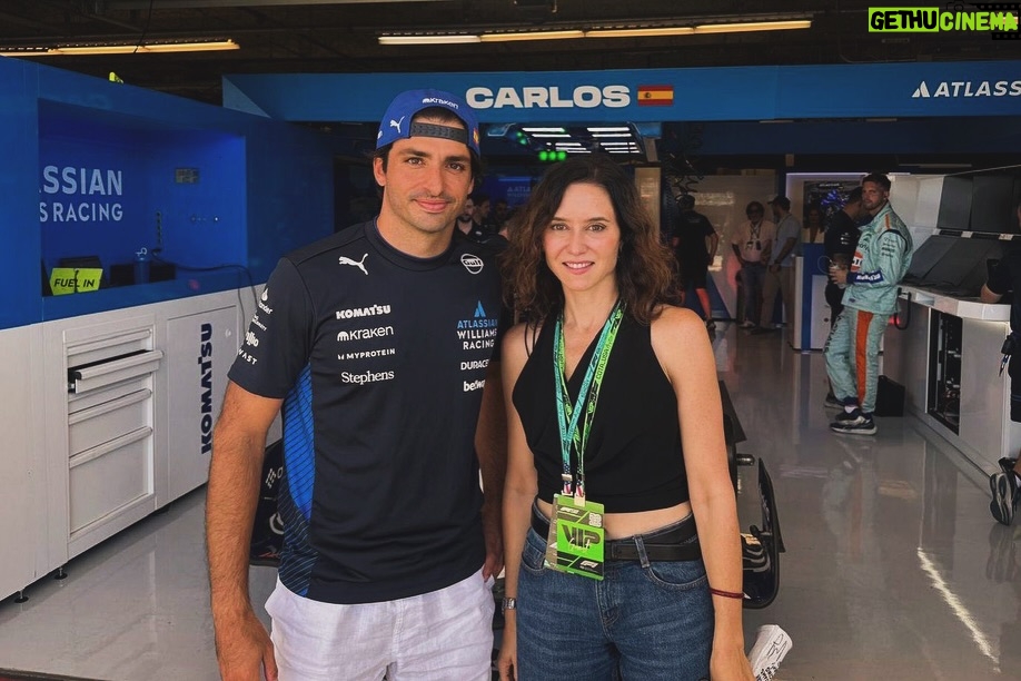 Isabel Díaz Ayuso - 31.2K Likes - Todo lo mejor para nuestro campeón @carlossainz55,  embajador del Gran Premio de Fórmula 1 de España. #F1 #USGP