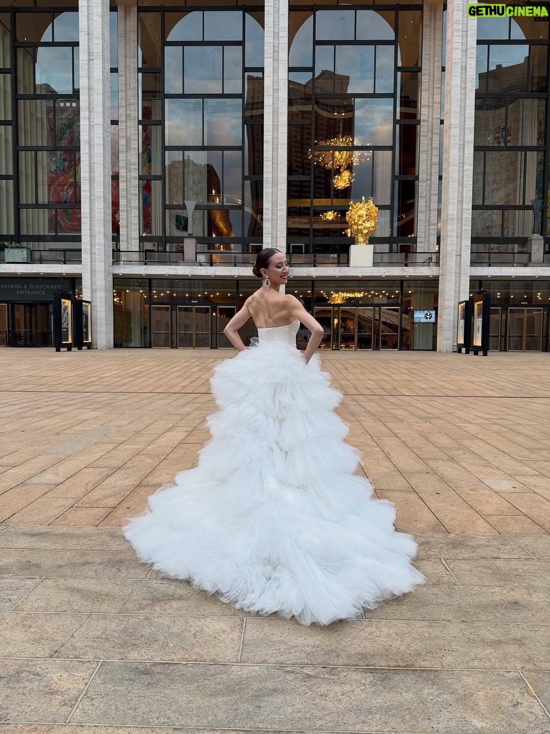 Isabella Boylston - 45.5K Likes - Fall Gala honoring my sis @mistyonpointe was epic 

Dress by @andrewkwon_official 
Jewels by @piaget 
Makeup and hair by @jillelaina