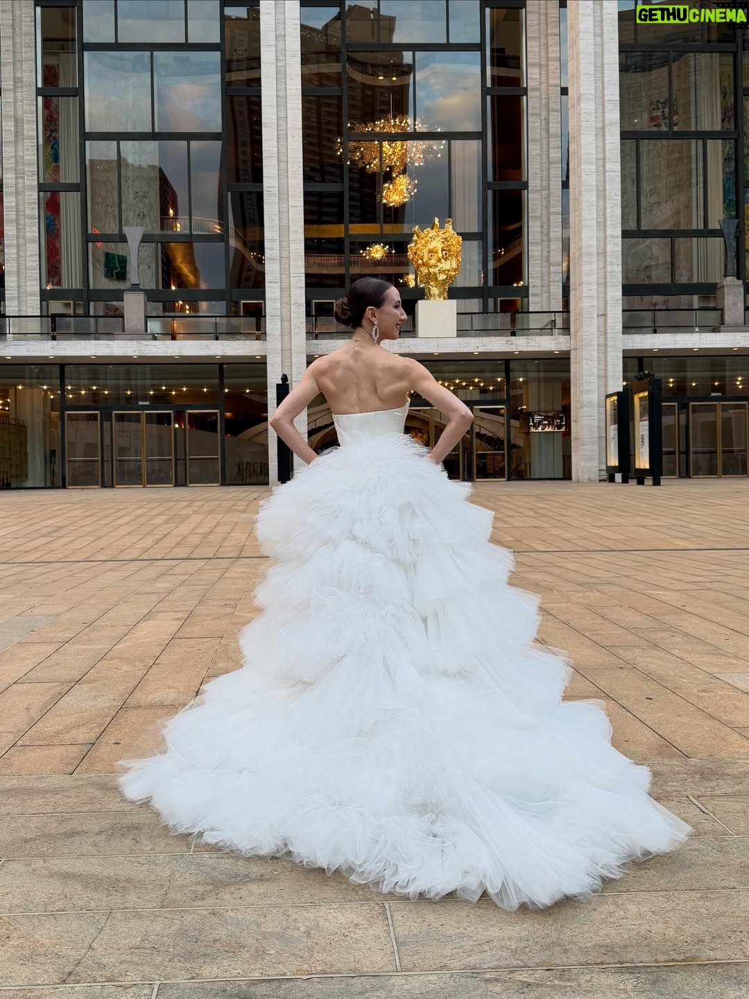Isabella Boylston - 45.5K Likes - Fall Gala honoring my sis @mistyonpointe was epic 

Dress by @andrewkwon_official 
Jewels by @piaget 
Makeup and hair by @jillelaina