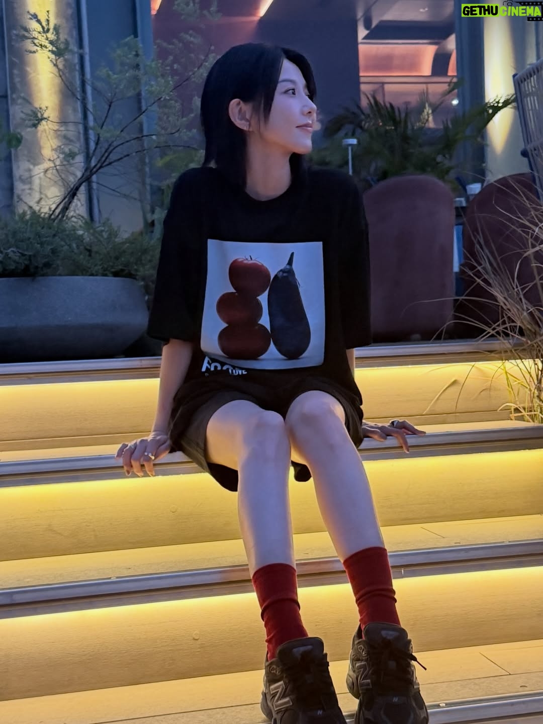 Ivy Shao - 39.7K Likes - Take a little time to smile 

@michaelkors