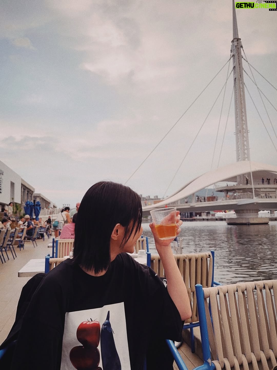 Ivy Shao - 39.7K Likes - Take a little time to smile 

@michaelkors