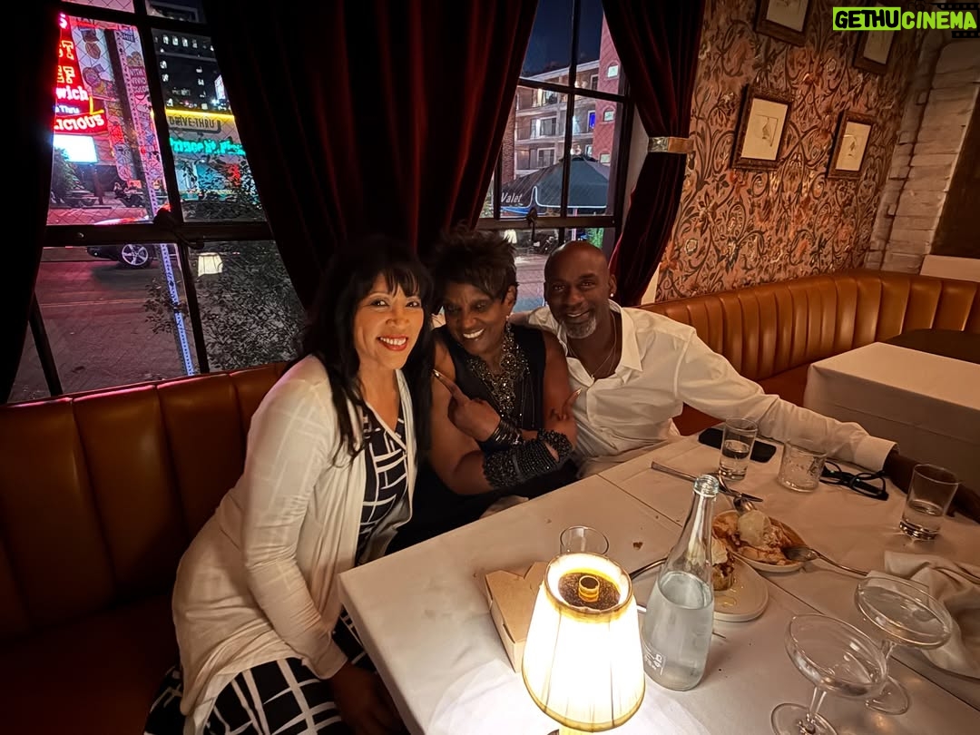 Jackée Harry - 3.9K Likes - Enjoying great company at my new favorite place— @lindenlosangeles . It’s like a little piece of New York right here in LA. A special evening with dear friends, good food, and even better conversation. @jackeeharry