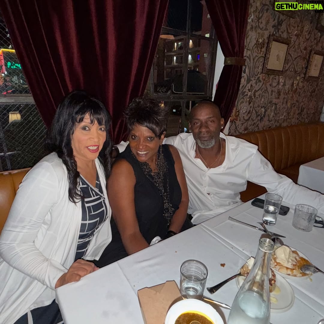 Jackée Harry - 3.9K Likes - Enjoying great company at my new favorite place— @lindenlosangeles . It’s like a little piece of New York right here in LA. A special evening with dear friends, good food, and even better conversation. @jackeeharry