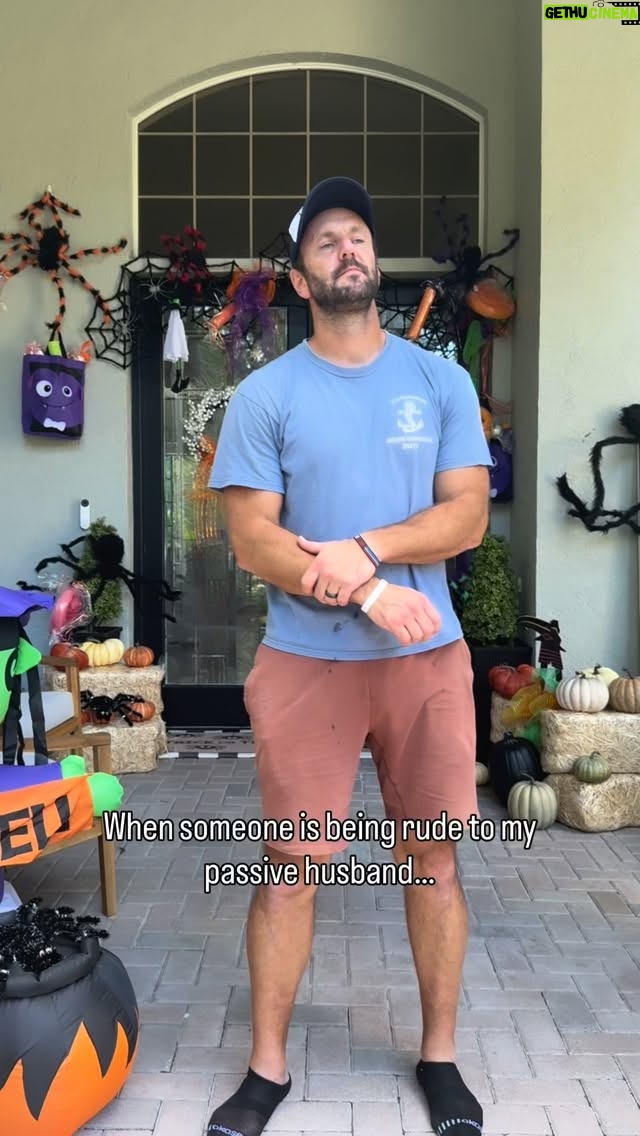 Jamie Otis - 9.3K Likes - He’s way too nice when someone is being mean to him…. I’ll take care of it 🫢😜

#marriage #husbandandwife #momanddad #marriagecomedy