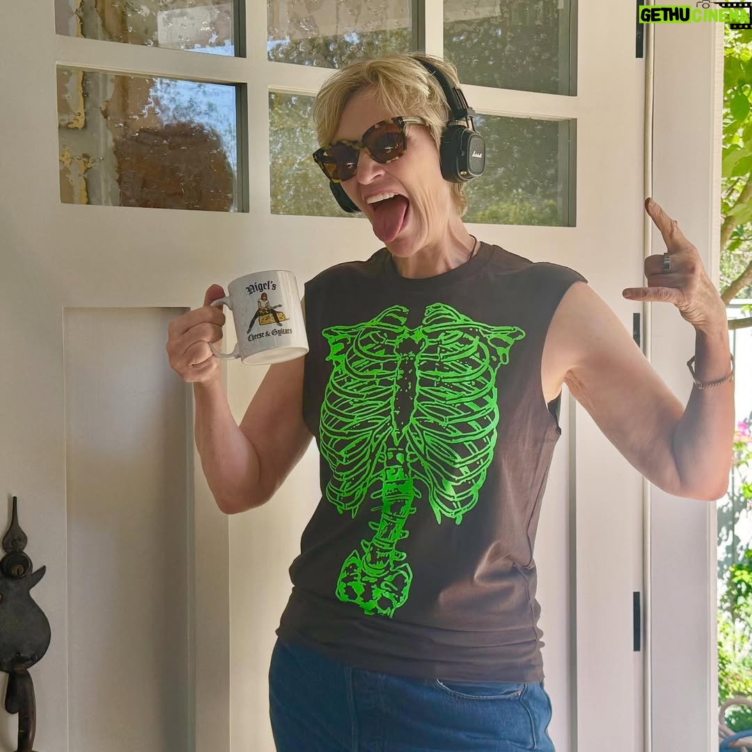 Jane Lynch - 12.8K Likes - Now listen up: @SpinalTap THE END CONTINUES. ☠️ In theaters and IMAX TODAY!! September 12! #SpinalTap @BLEEKERSTFILMS @gallerybooks