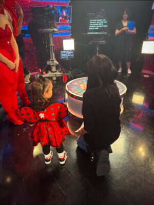 Janette Manrara Instagram - There was a cute little lady bug 🐞 flying around @bbcstrictly yesterday during rehearsals for what I think was one of THE BEST #Halloween shows we’ve ever had. Visiting #Strictly on Halloween has become a bit of a tradition for Lyra. We’ll see you again next year! 🎃