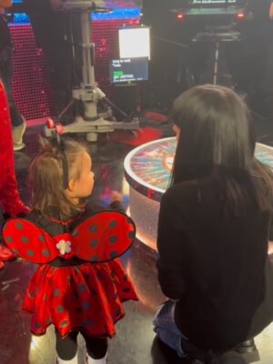 Janette Manrara Instagram - There was a cute little lady bug 🐞 flying around @bbcstrictly yesterday during rehearsals for what I think was one of THE BEST #Halloween shows we’ve ever had. Visiting #Strictly on Halloween has become a bit of a tradition for Lyra. We’ll see you again next year! 🎃
