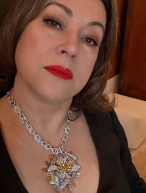 Jennifer Tilly Instagram - The new #Bulgari #polychroma collection. 💎