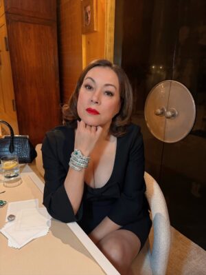 Jennifer Tilly Instagram - The new #Bulgari #polychroma collection. 💎