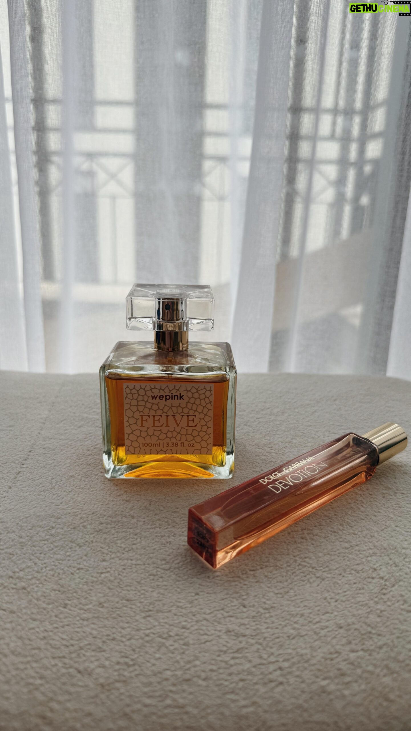 Jéssica Belcost - 11.6K Likes - Descobri um perfume da Wepink que dura o dia todo e tem um cheiro muito gostoso e diferente!!

Quem já conhecia?

#wepink #perfumeswepink #rojaperfumes #dicasdeperfumes #dupedeperfume #feivewepink