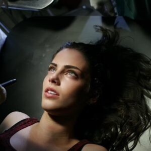Jessica Lowndes Instagram - ’Tis the season 🩸🦇🎃👻🔪 Getting ready to shoot a horror movie I wrote verrrry soon! 🎬 #cantwait #tbt 

Swipe to the end for one of my more bizarre roles 🤣 I love my job!