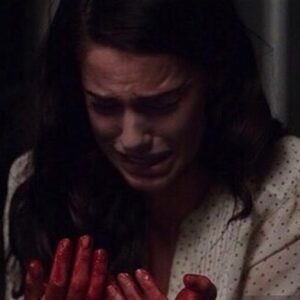 Jessica Lowndes Instagram - ’Tis the season 🩸🦇🎃👻🔪 Getting ready to shoot a horror movie I wrote verrrry soon! 🎬 #cantwait #tbt 

Swipe to the end for one of my more bizarre roles 🤣 I love my job!