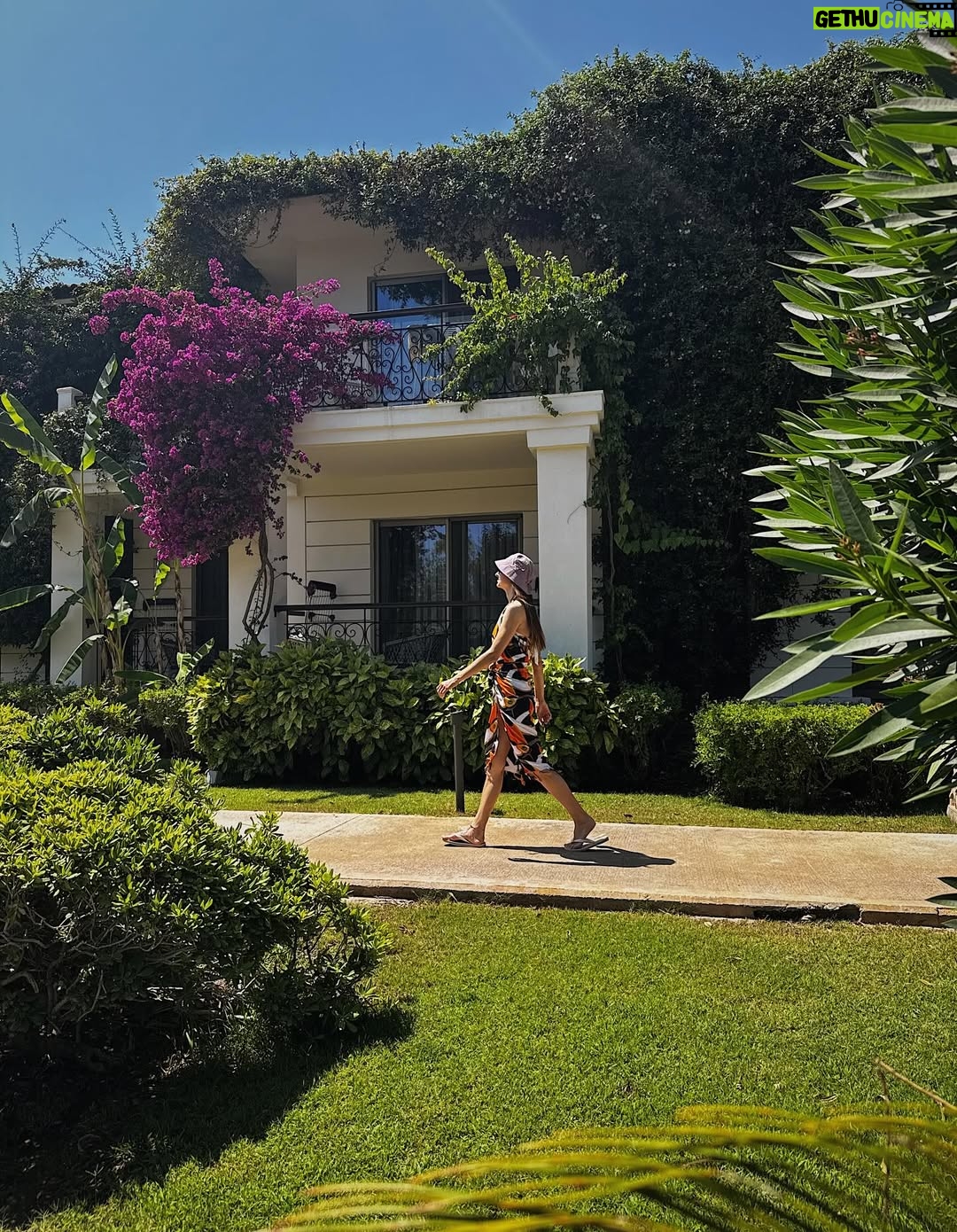 Jessica May - 15.3K Likes - Ayrılmadan özleyeceğim bir yer buldum 🌊☀️🏖️❤️

#belek #summer #davet