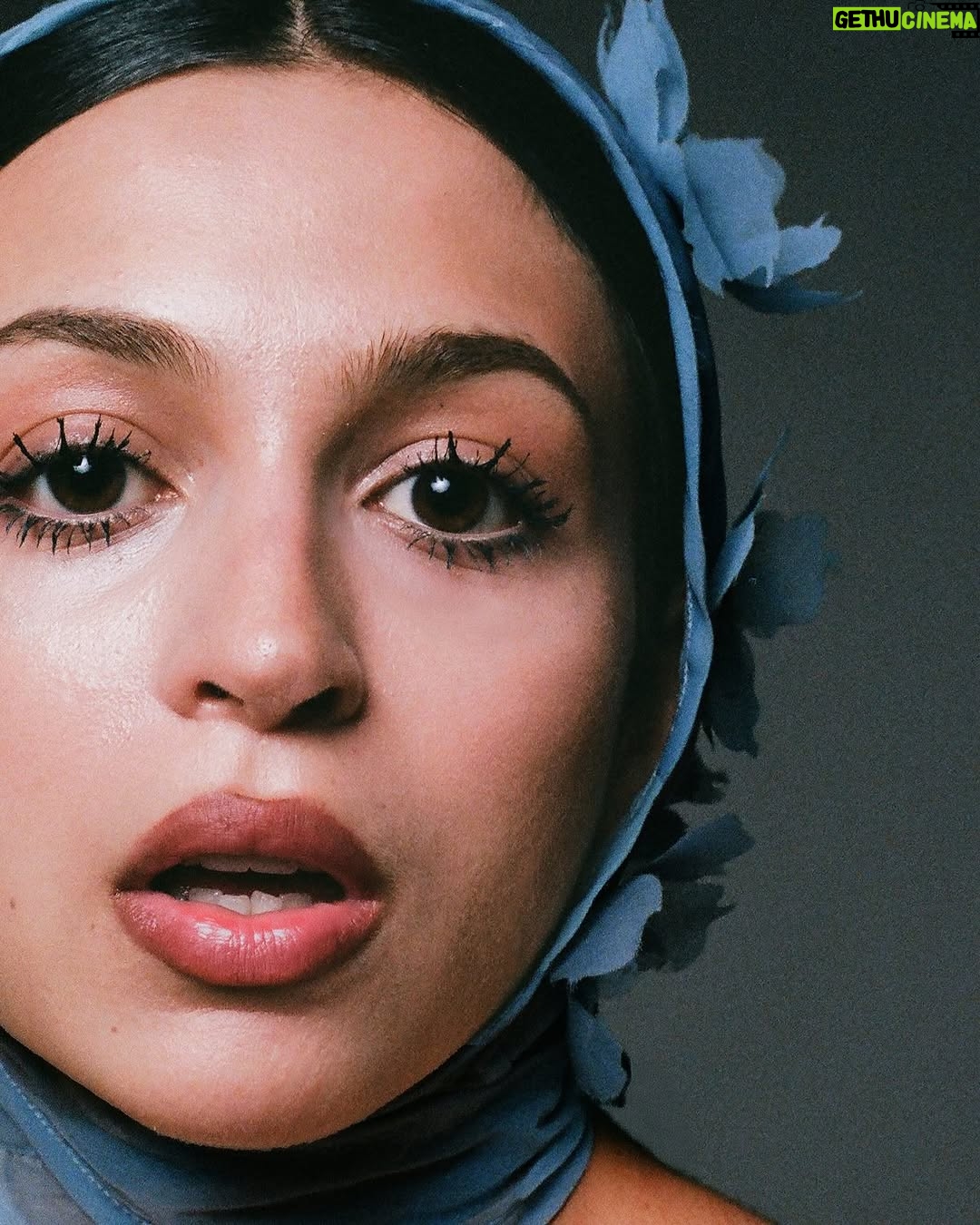Josie Totah - 29.6K Likes - @ceromagazine 🌹 
By @anna__jube⁠
Photography by @danicarobinson⁠
Styling by @dottttbass⁠
Art direction by @leilabartholet⁠
Hair by @hairbyromorgan⁠
Makeup by @facesbydanii⁠
Set design by @mazefrance⁠
⁠@imprintpr
Editor-in-chief: @jonathanshia⁠
Assistant editor: @michaelmtthws