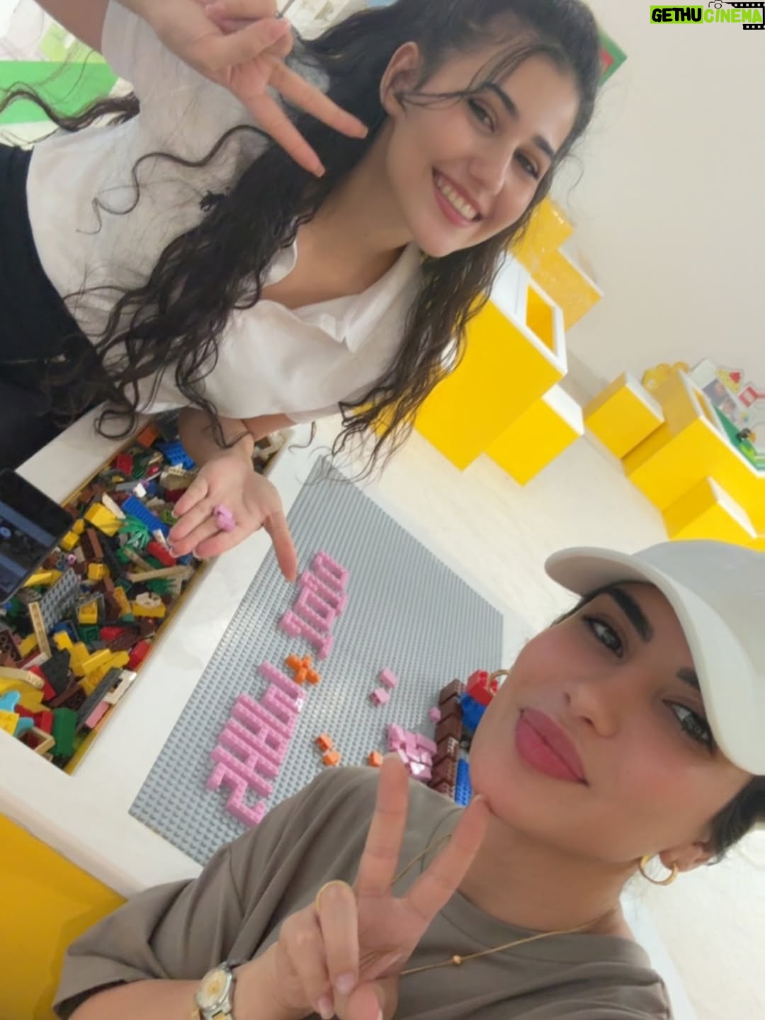 Jouman Kathem - 26.2K Likes - من يطلع الطفل الي بداخلنا 👭👧🏻

@_sham.128
