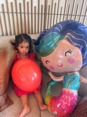 Julie Estelle Instagram - A special day celebrating Brielle🎂🎈🥳
In a blink of an eye you turned 2🥹 You are our little sunshine my baby girl❤️ Happy birthday! Je t’aime😘