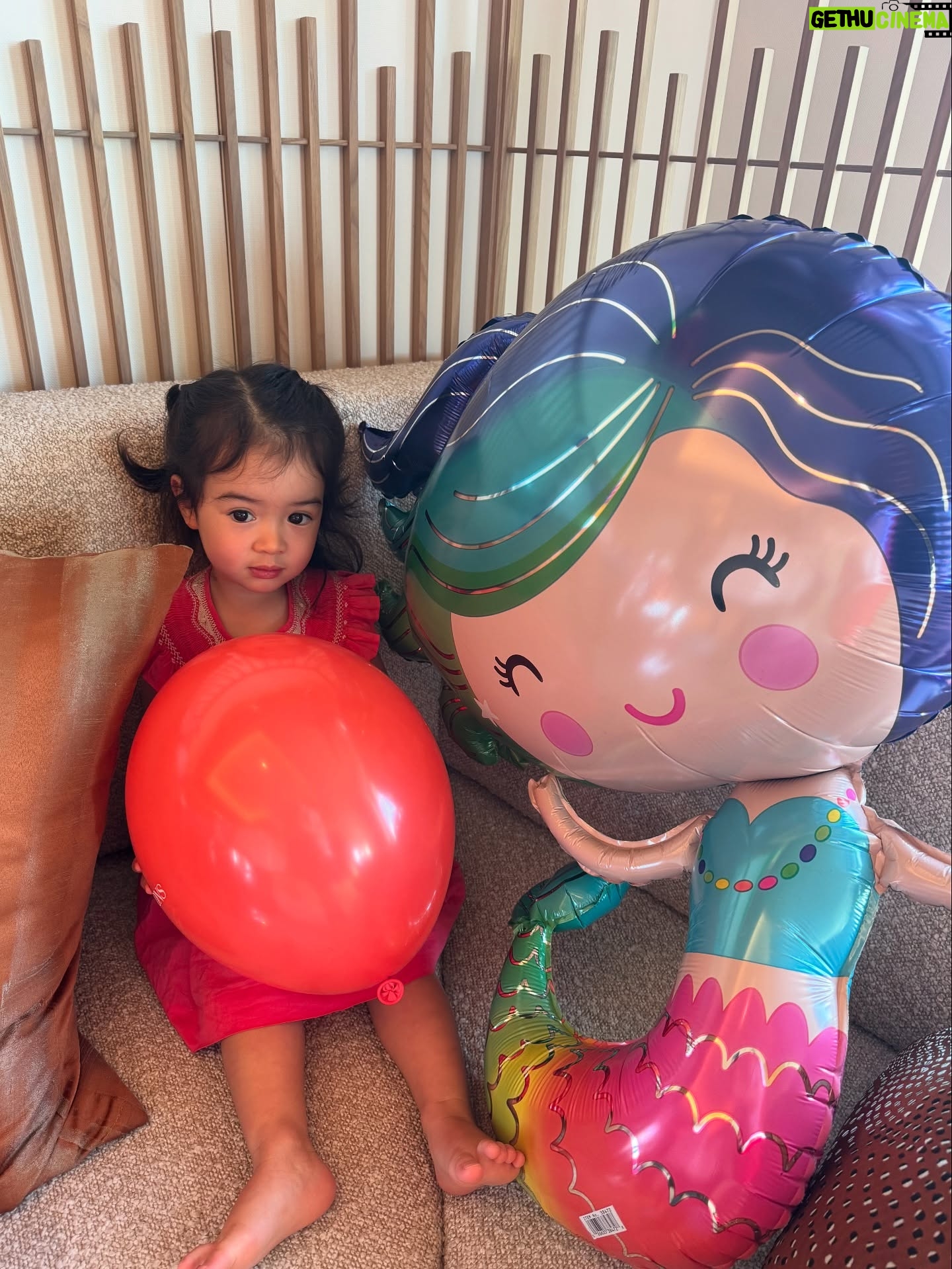 Julie Estelle - 13.6K Likes - A special day celebrating Brielle🎂🎈🥳
In a blink of an eye you turned 2🥹 You are our little sunshine my baby girl❤️ Happy birthday! Je t’aime😘