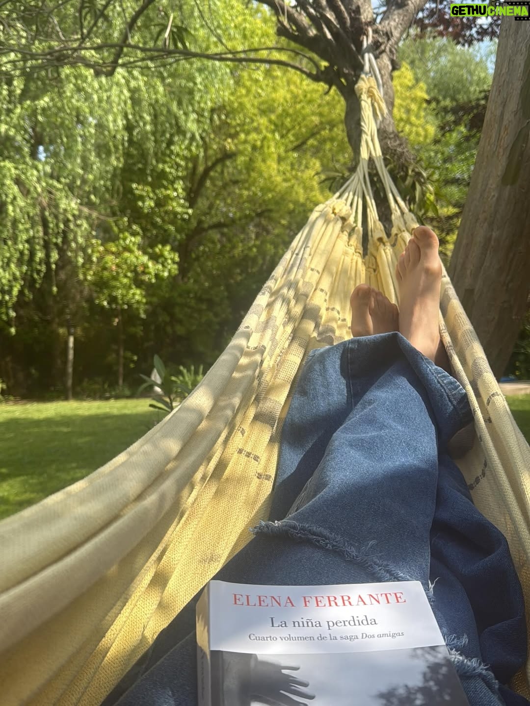 Julieta Díaz - 12.5K Likes - Gracias @casalaniata por tanta paz y amor en mi finde de lunes y martes 🏡

Gracias amiga del alma @beacanciomm 🙏🏽

Nino te amo ❤️

No dejen de conocer ese hogar paraíso 🍃