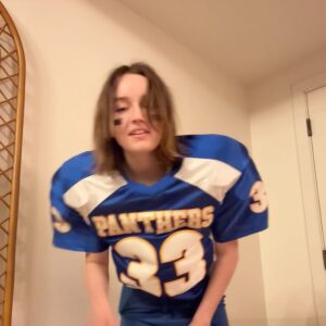 Kaitlyn Dever Instagram - ❤️Riggins❤️ Clear eyes full hearts .