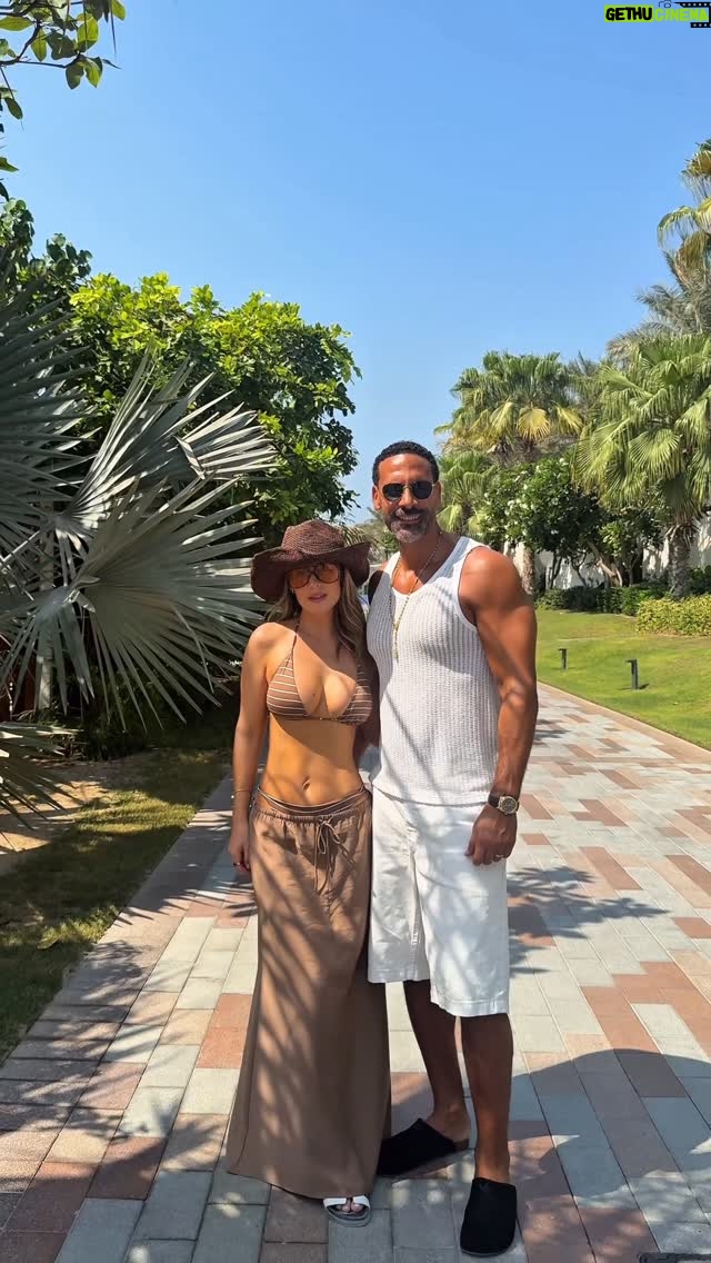 Kate Wright - 40.9K Likes - A weekend of us ✨🌴🤎🫶🏼