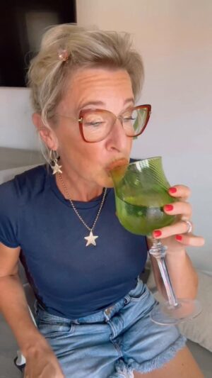 Katie Hopkins Instagram - To strong & straight men. I appreciate you @hollandcooperclothing