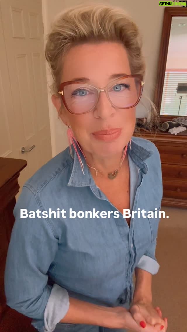 Katie Hopkins - 45.8K Likes - Batshit Bonkers Britain Wed 15 Oct 

What’s going on with the earrings / necklace … are they holding on for dear life?