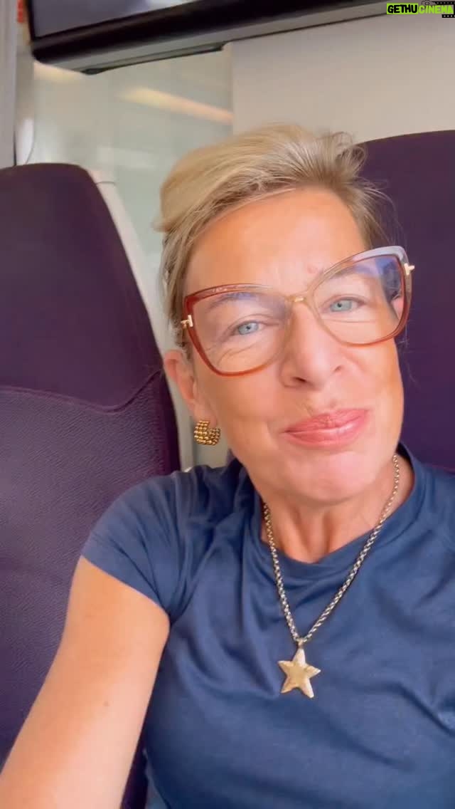 Katie Hopkins - 68.2K Likes - Back in my country …. Free as a bird. BRING IT ON
