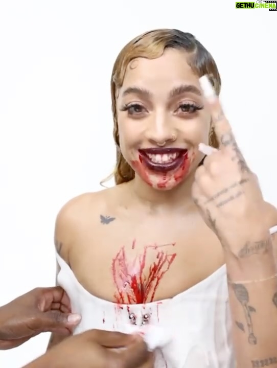 Kiana Ledé - 5K Likes - Happy anniversary Cut Ties 😭✂️🩸🤍💋 This was our first independent release so I wanted to make sure I put my back into this creative vision to match to effort we put into tellin my story in the music. For this album I wanted my love of horror and gory things to represent the times love and all types of relationships have become a lil twisted and painful when I held onto them for too long. Since then I have gotten REALLY good at cuttin chords and I hope I helped you too 🤍
Thank you so much to my team and the other artist and creatives that helped me string this together. 
Thank you guys for listenin, thank you for carin, and thank you for supportin me as I go through this journey as an independent artist🤍🤍
✂️🩸🤍

P.s. no men were physically harmed durin this shoot