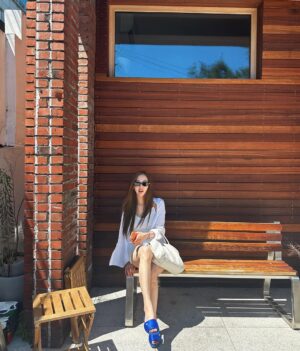 Kim Da-som Instagram - ☀️🍹✌️📚