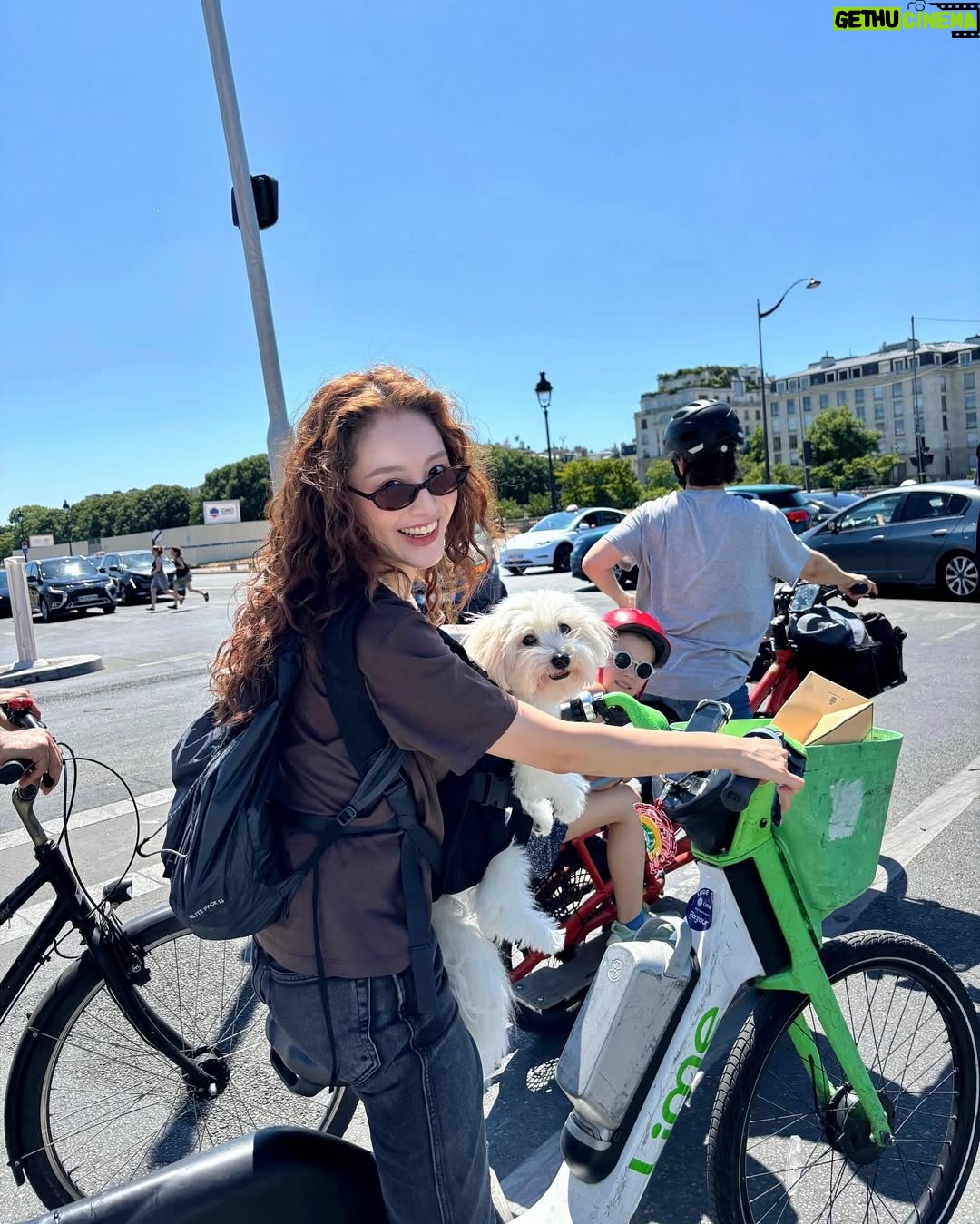 Kim Jae-kyung - 12.7K Likes - 😎🐶🚲🇫🇷
