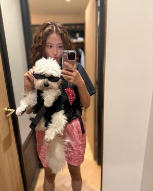 Kim Jae-kyung Instagram - 😎🐶🚲🇫🇷