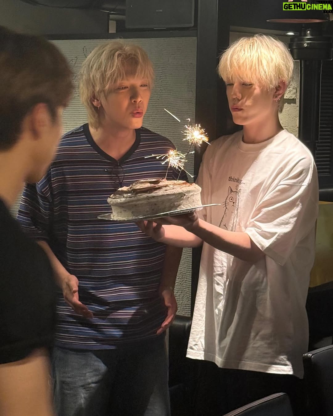 Kim Jae-kyung - 11.8K Likes - 좀많이멋지네🥁