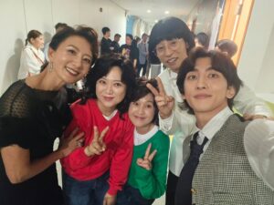 Kim Sook Instagram - 서울가요제 재밌게 보셨나요?? 풍요롭고 즐거운 추석 보내셔요~~#놀면뭐하니 #서울가요제