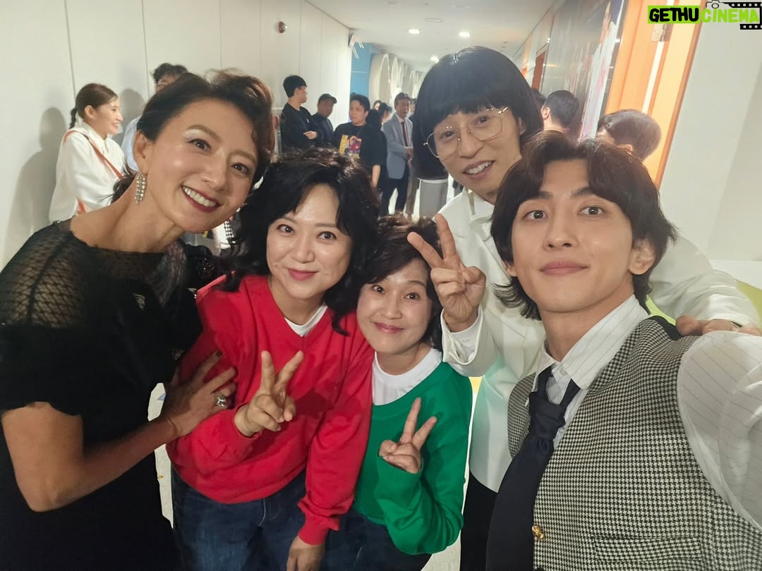 Kim Sook - 18.5K Likes - 서울가요제 재밌게 보셨나요?? 풍요롭고 즐거운 추석 보내셔요~~#놀면뭐하니 #서울가요제