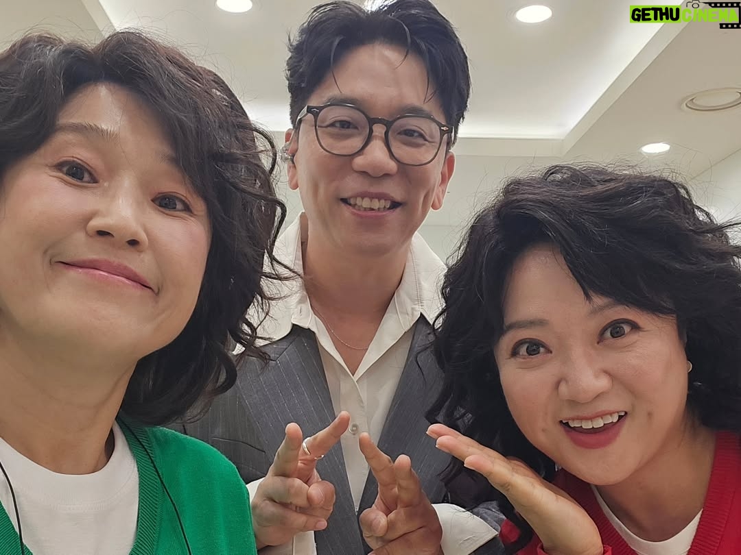 Kim Sook - 18.5K Likes - 서울가요제 재밌게 보셨나요?? 풍요롭고 즐거운 추석 보내셔요~~#놀면뭐하니 #서울가요제