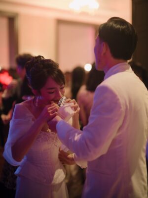 Koe Yeet Instagram - One month married.
And I’d relive that day a thousand times if I could. 🥰