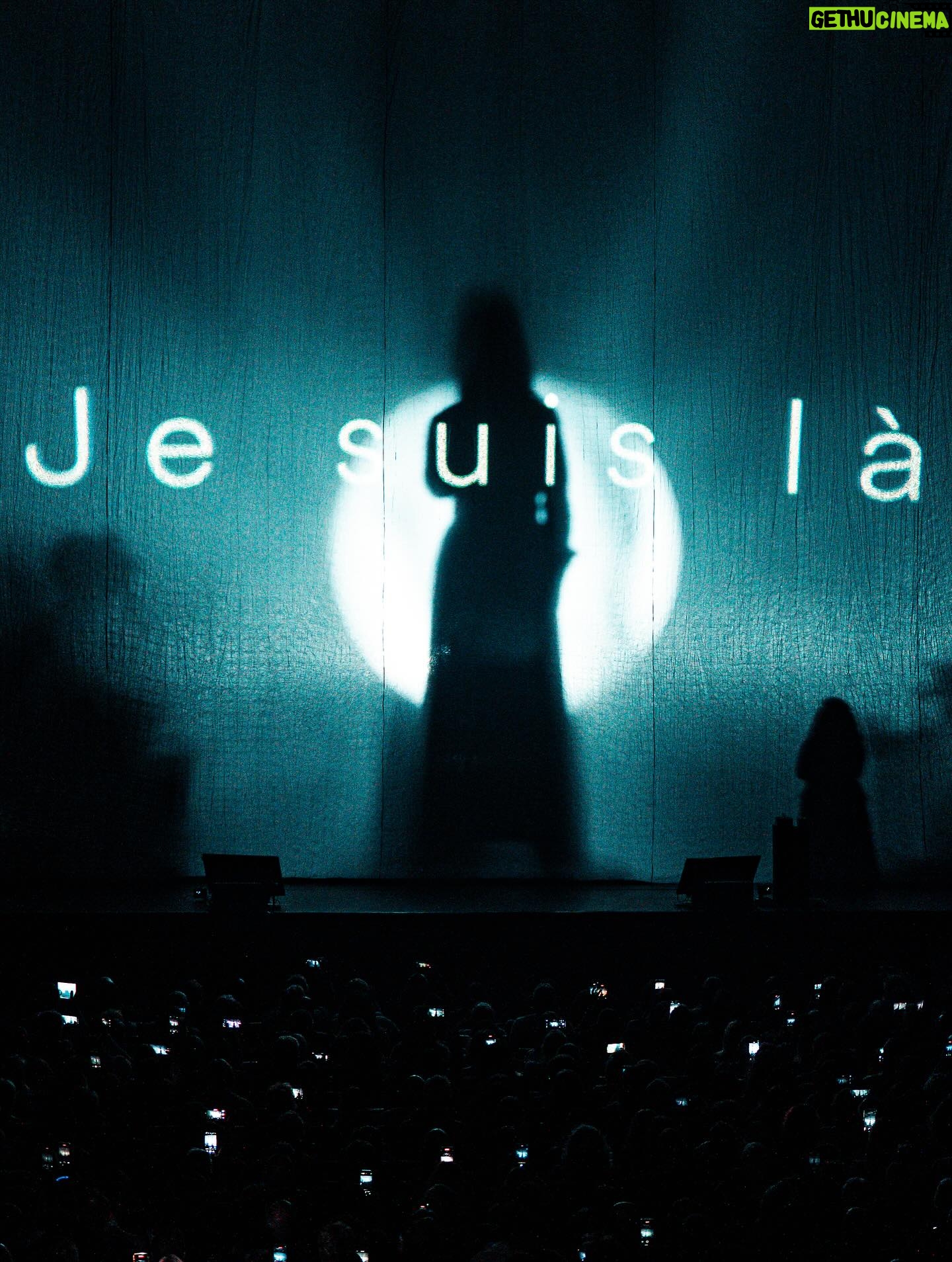 Lara Fabian - 17.5K Likes - Vous me manquez déjà … on se retrouve le 28 novembre pour le début de cette nouvelle partie du #jesuislàtour 🤍