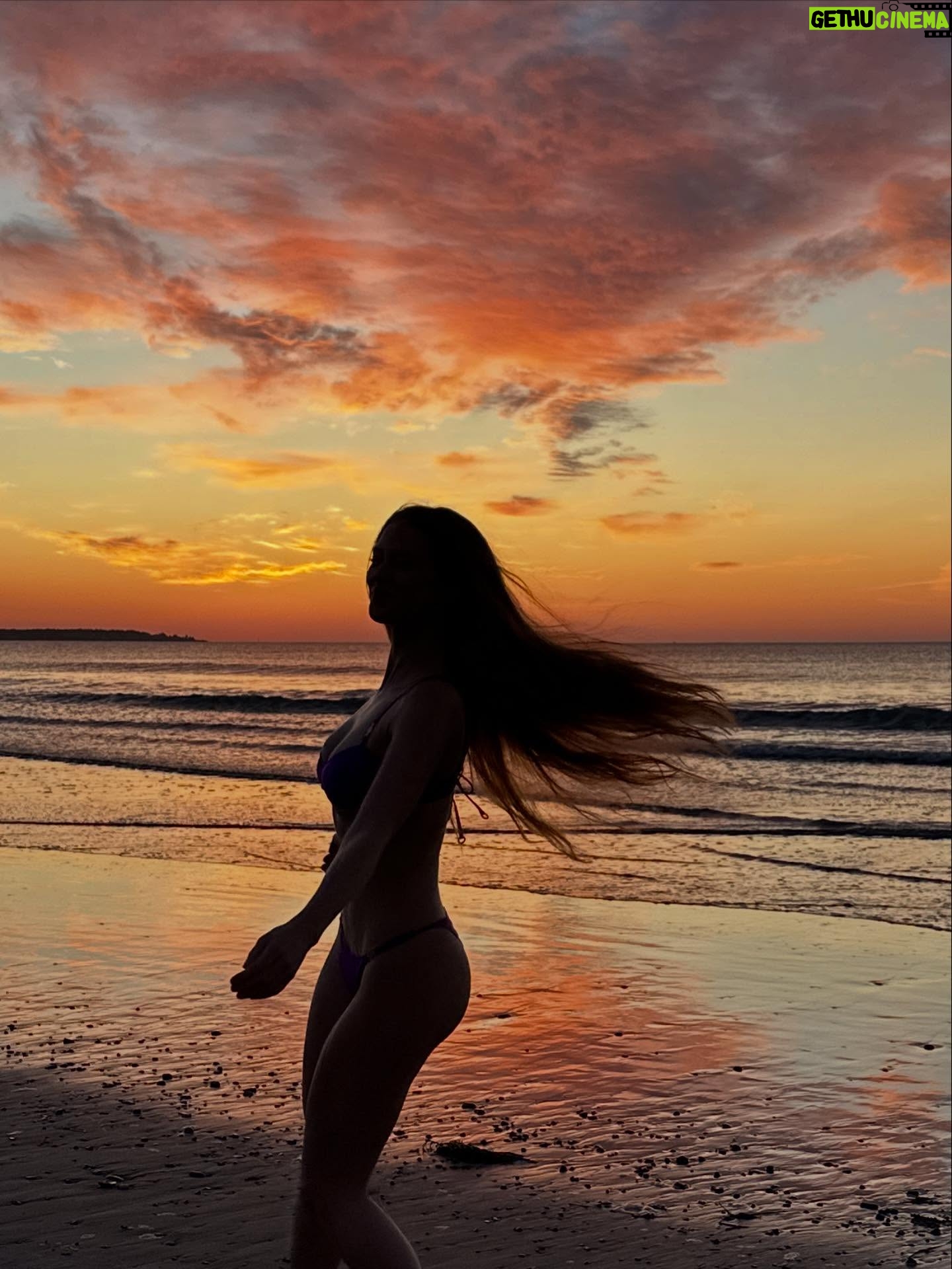 Larsen Thompson - 5.2K Likes - sunrise story🫶🏼🫶🏼🫶🏼