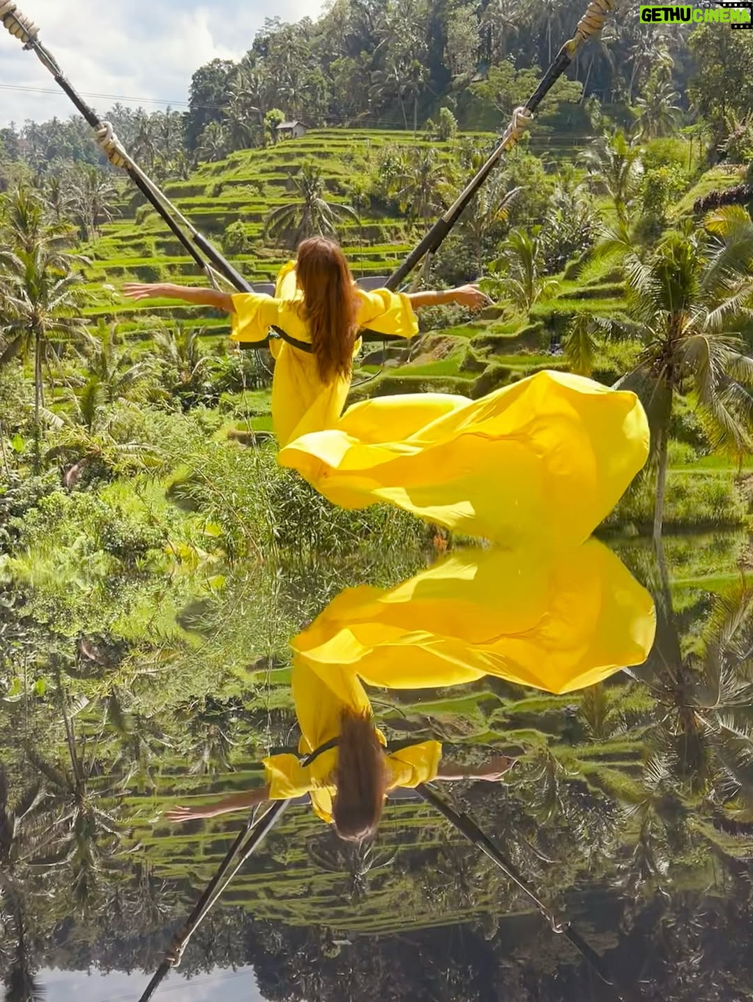 Laura Archbold - 15.5K Likes - De maneras líquidas…
🍋🌼🌞🌝✨