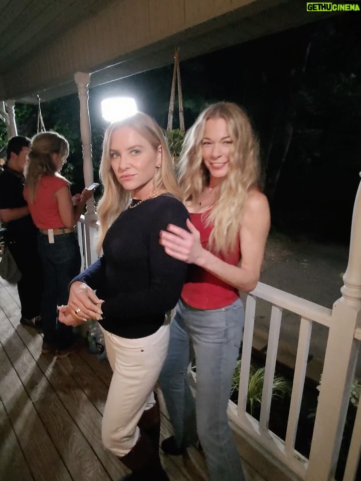 LeAnn Rimes - 12K Likes - are you a little bit of blythe, or a little bit of dix…? or secretly shipping “blyxie” like @jessicacapshaw and me 😂

you know blythe means business when she braves a visit to dixie’s crib… she’s certainly not in kansas (the manor) anymore!!

@911nashville is back on your screens tonight, catch all the drama on @abc / @hulu