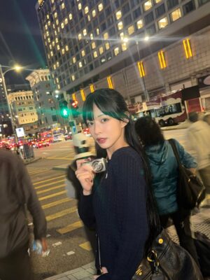 Lee Chaeyoung Instagram - 햅삐 홍콩입니다✨☀️