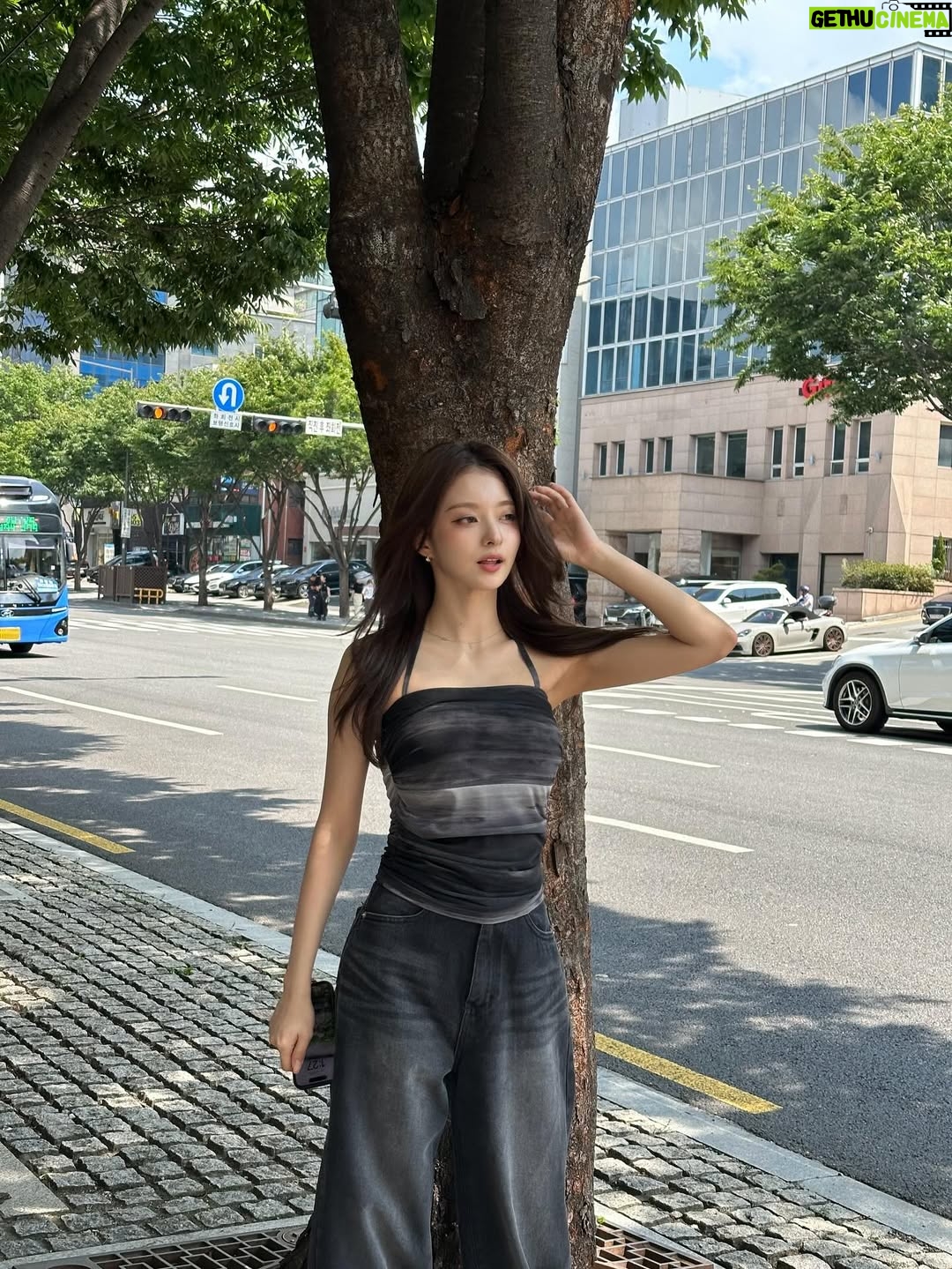 Lee Nagyung - 169.2K Likes - 