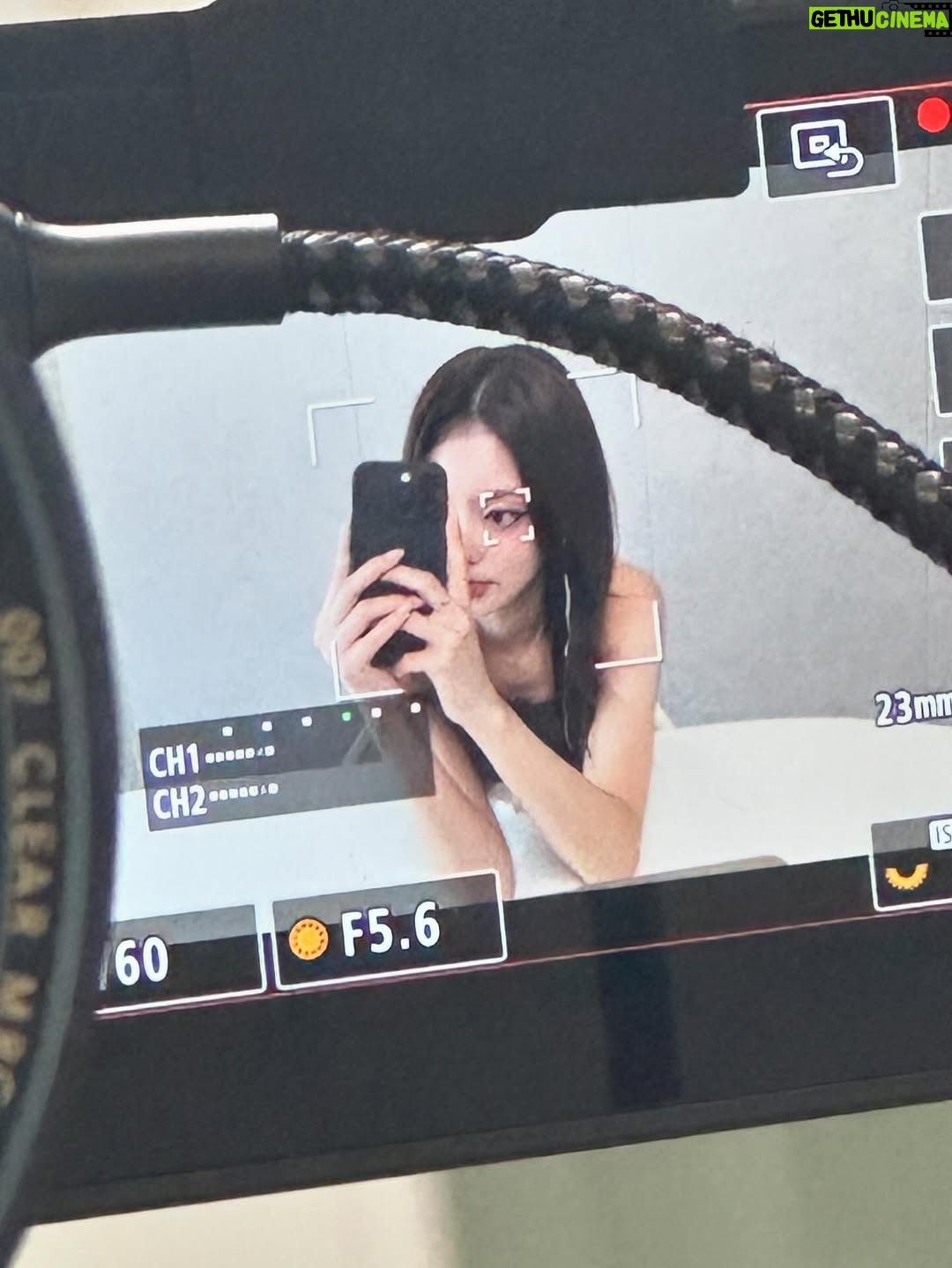 Lee Nagyung - 169.2K Likes - 
